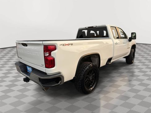 Used 2024 Chevrolet Silverado 2500 LT AWD/4WD image 4