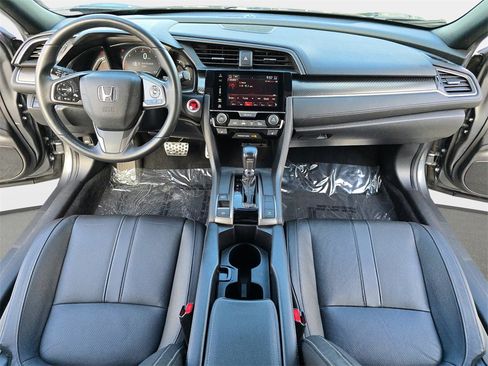Used 2018 Honda Civic Sport Touring image 10