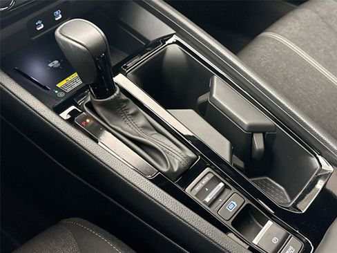 Used 2025 Honda Accord Sport image 25