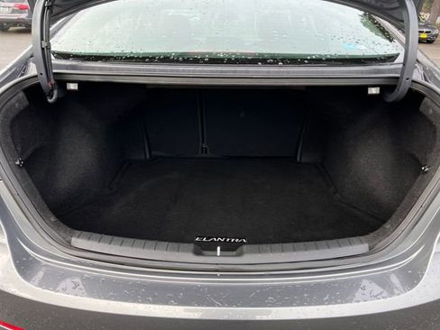 Used 2018 Hyundai Elantra SEL image 14