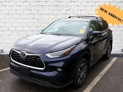 Used 2022 Toyota Highlander XLE
