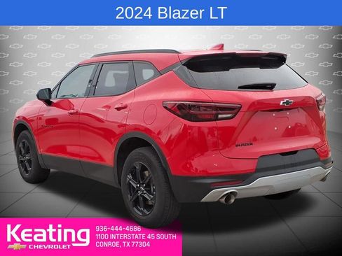 Used 2024 Chevrolet Blazer LT w/ Convenience Package FWD image 2