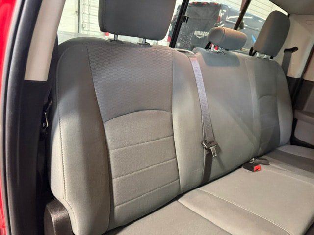 Used 2019 RAM 1500 Classic SLT AWD/4WD image 17