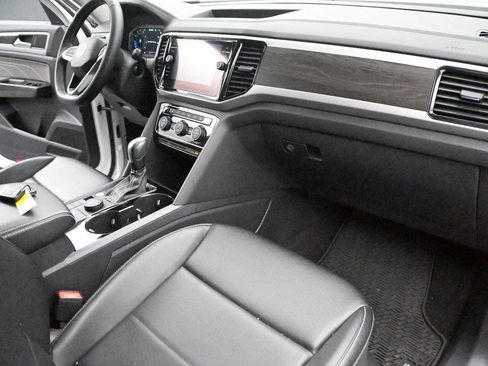 Used 2022 Volkswagen Atlas SE AWD/4WD image 19