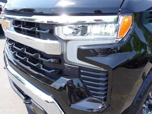 Used 2024 Chevrolet Silverado 1500 LT AWD/4WD image 61
