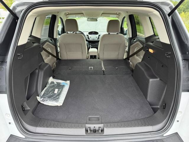 Used 2017 Ford Escape SE AWD/4WD image 23