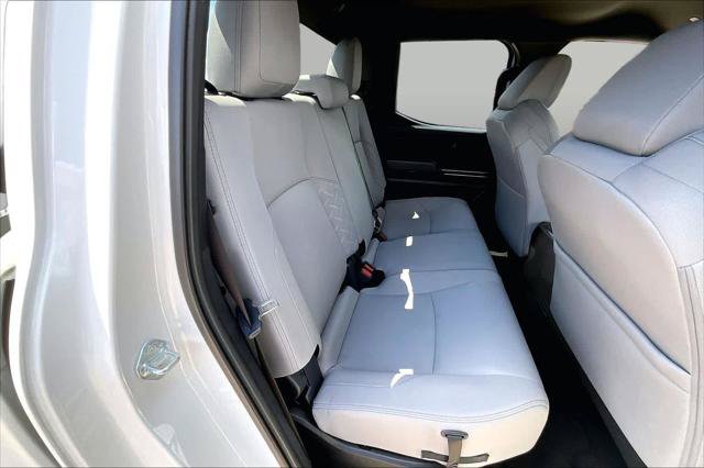 Certified 2026 Toyota Tacoma SR5 AWD/4WD image 21