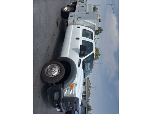Used 2014 Ford F450 XL image 4