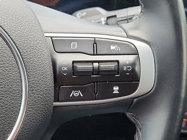Used 2025 Kia K5 GT-Line w/ GT-Line Premium Package AWD/4WD image 22