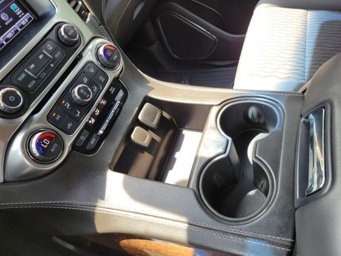 Used 2019 Chevrolet Tahoe LS RWD image 23