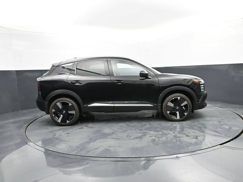 Certified 2025 Nissan Kicks SR AWD/4WD image 4