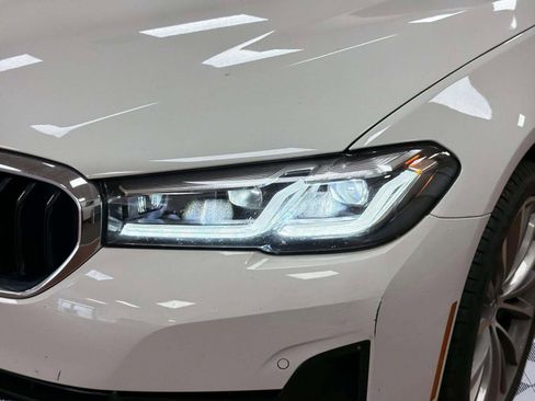 Certified 2023 BMW 530e xDrive w/ Premium Package image 11