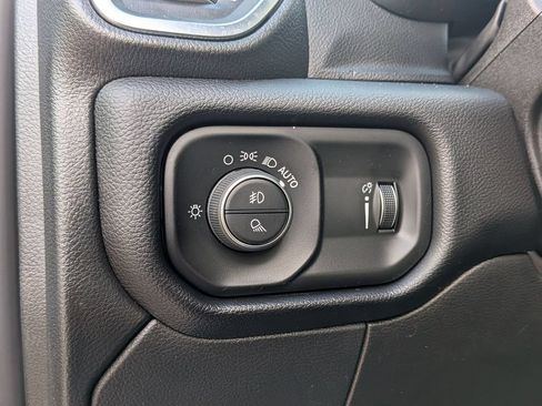 Used 2026 RAM 2500 Big Horn AWD/4WD image 12