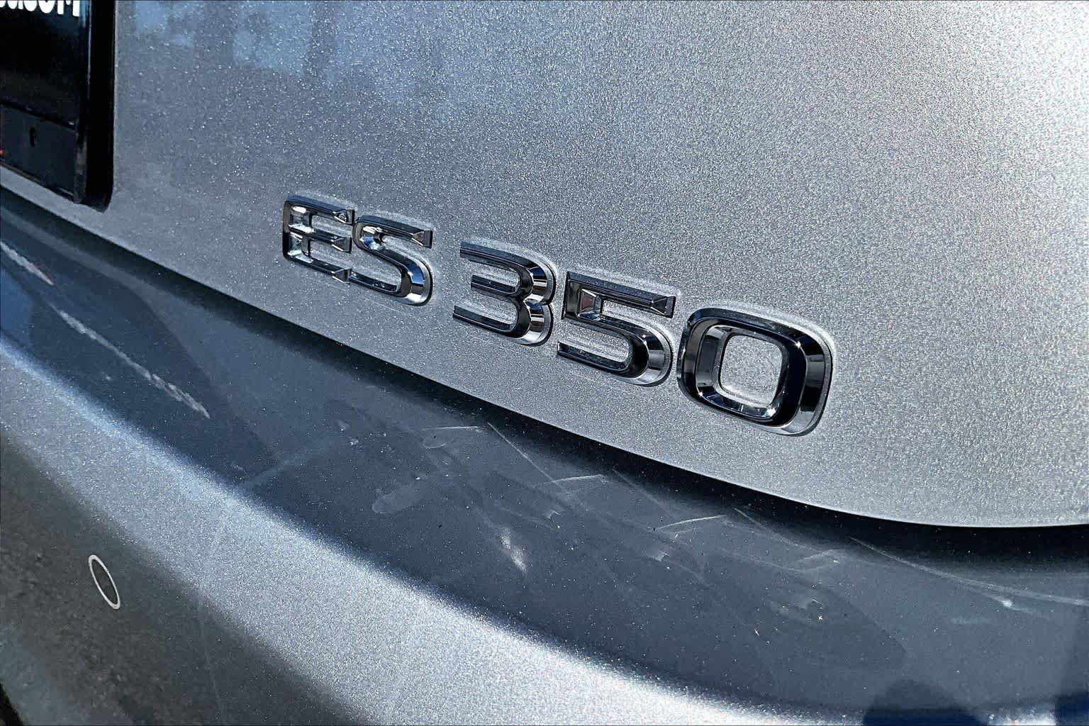 Certified 2023 Lexus ES 350 F Sport w/ Accessory Package (Z1) FWD image 9