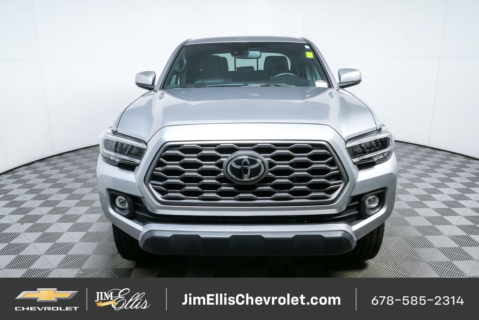 Used 2022 Toyota Tacoma TRD Off-Road w/ TRD Premium Off Road Package RWD image 34