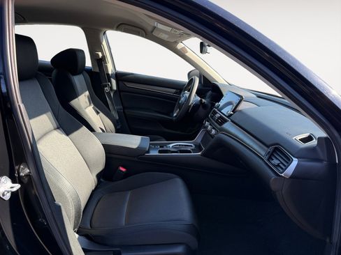 Used 2021 Honda Accord Hybrid image 19