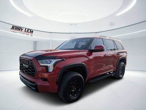 Used 2023 Toyota Sequoia Limited AWD/4WD image 7