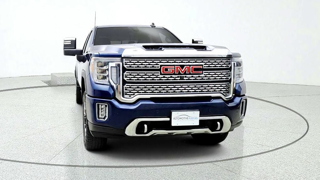 Used 2022 GMC Sierra 3500 Denali w/ Denali Ultimate Package AWD/4WD image 2