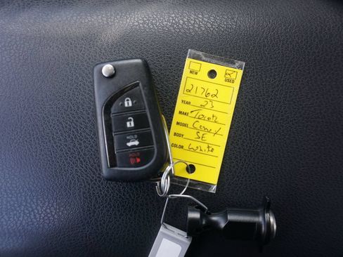 Certified 2023 Toyota Camry SE FWD image 32