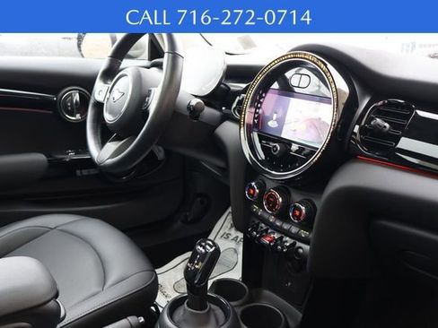 Used 2023 MINI Cooper 2-Door Hardtop image 18