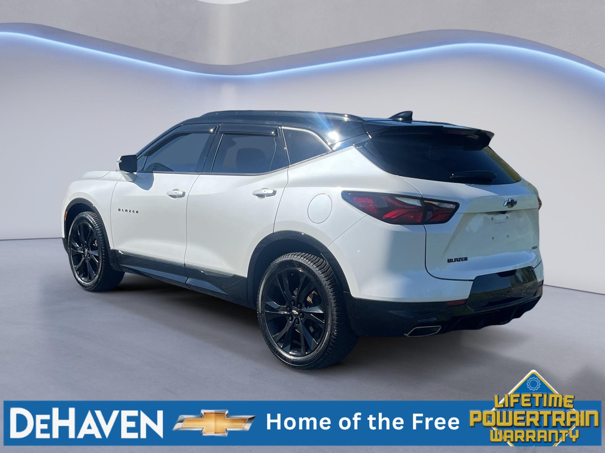 Used 2022 Chevrolet Blazer RS w/ Enhanced Convenience Package FWD image 4
