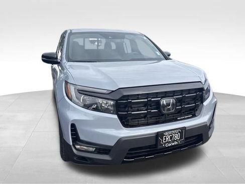 Used 2025 Honda Ridgeline Black Edition image 7