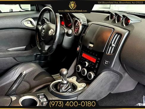Used 2014 Nissan 370Z Touring image 23