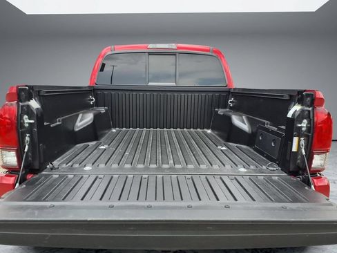 Used 2023 Toyota Tacoma SR AWD/4WD image 13