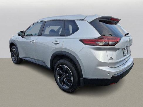 New 2025 Nissan Rogue SV w/ SV Premium Package image 3