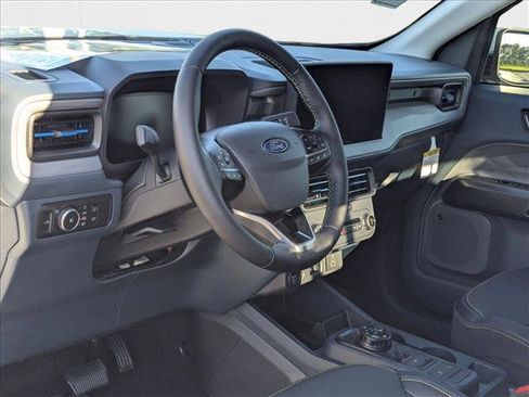 New 2025 Ford Maverick Lobo image 3