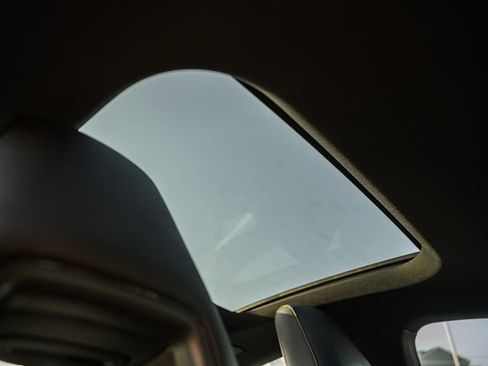 New 2025 Mercedes-Benz CLA 35 AMG 4MATIC image 33