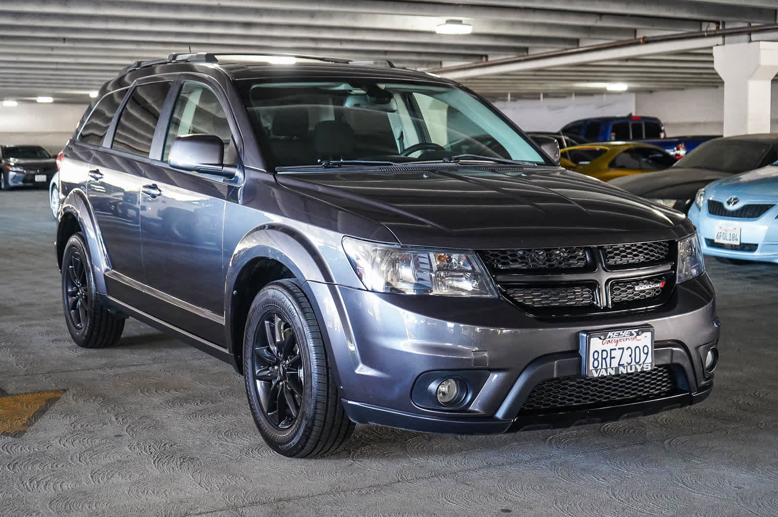 Used 2019 Dodge Journey SE w/ Premium Group FWD image 3