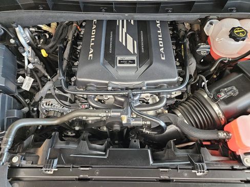 Certified 2025 Cadillac Escalade ESV V AWD/4WD image 30