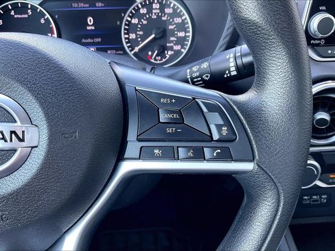 Used 2023 Nissan Sentra SV FWD image 11