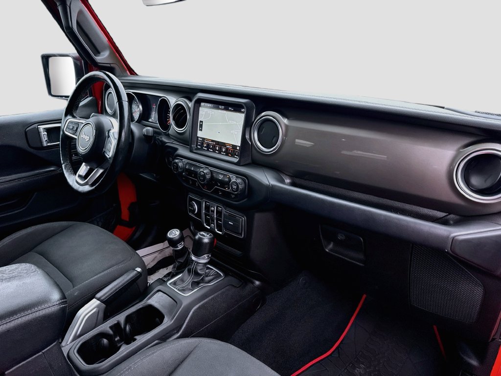Used 2018 Jeep Wrangler Unlimited Sahara AWD/4WD image 28