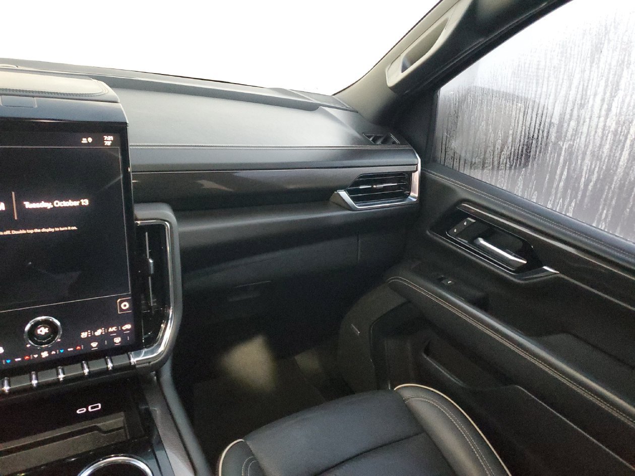 Used 2025 GMC Yukon Elevation w/ Technology Package RWD image 14