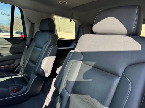 Used 2019 GMC Yukon SLT w/ Premium Edition image 33