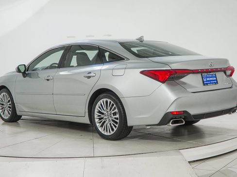 Used 2019 Toyota Avalon Limited w/ Protection Package FWD image 7