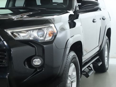 Certified 2024 Toyota 4Runner SR5 Premium w/ Moonroof Package AWD/4WD image 4