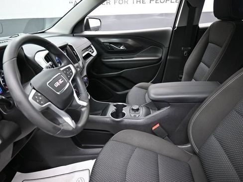 Used 2023 GMC Terrain SLE w/ Driver Convenience Package FWD image 16