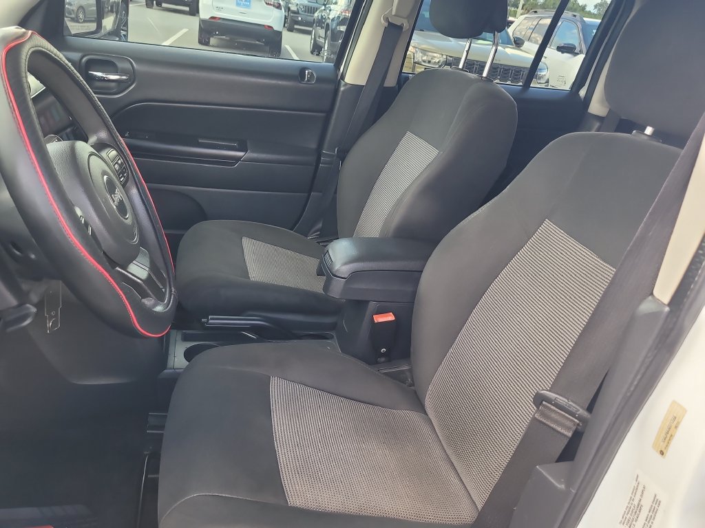 Used 2014 Jeep Patriot Sport w/ Power Value Group FWD image 18