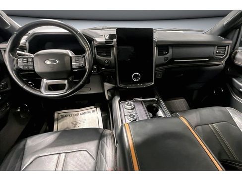 Used 2023 Ford Expedition Max Platinum image 16