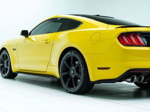 Used 2018 Ford Mustang GT Premium w/ Safe & Smart Package image 18