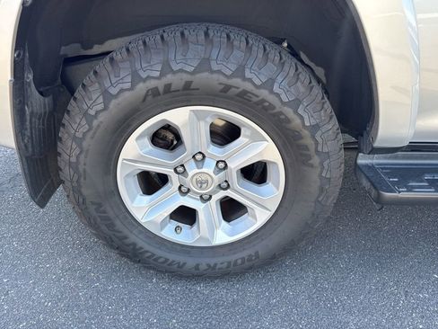 Used 2020 Toyota 4Runner SR5 Premium w/ Moonroof Package image 5