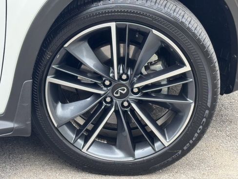 Certified 2025 INFINITI QX50 Sport image 10