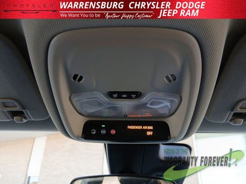 Used 2024 Buick Encore GX Sport Touring AWD/4WD image 31