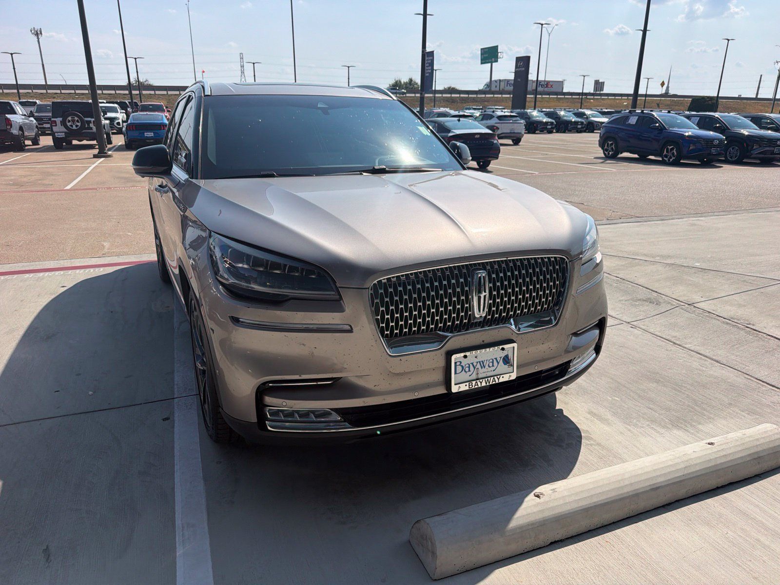 Used 2021 Lincoln Aviator Reserve w/ Equipment Group 201A RWD image 3