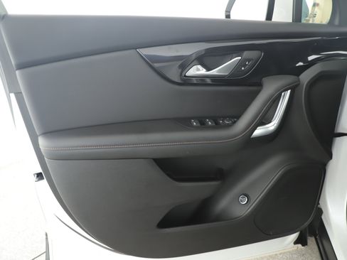 Used 2022 Chevrolet Blazer Premier image 8