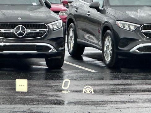 New 2026 Mercedes-Benz GLC 300 4MATIC image 11