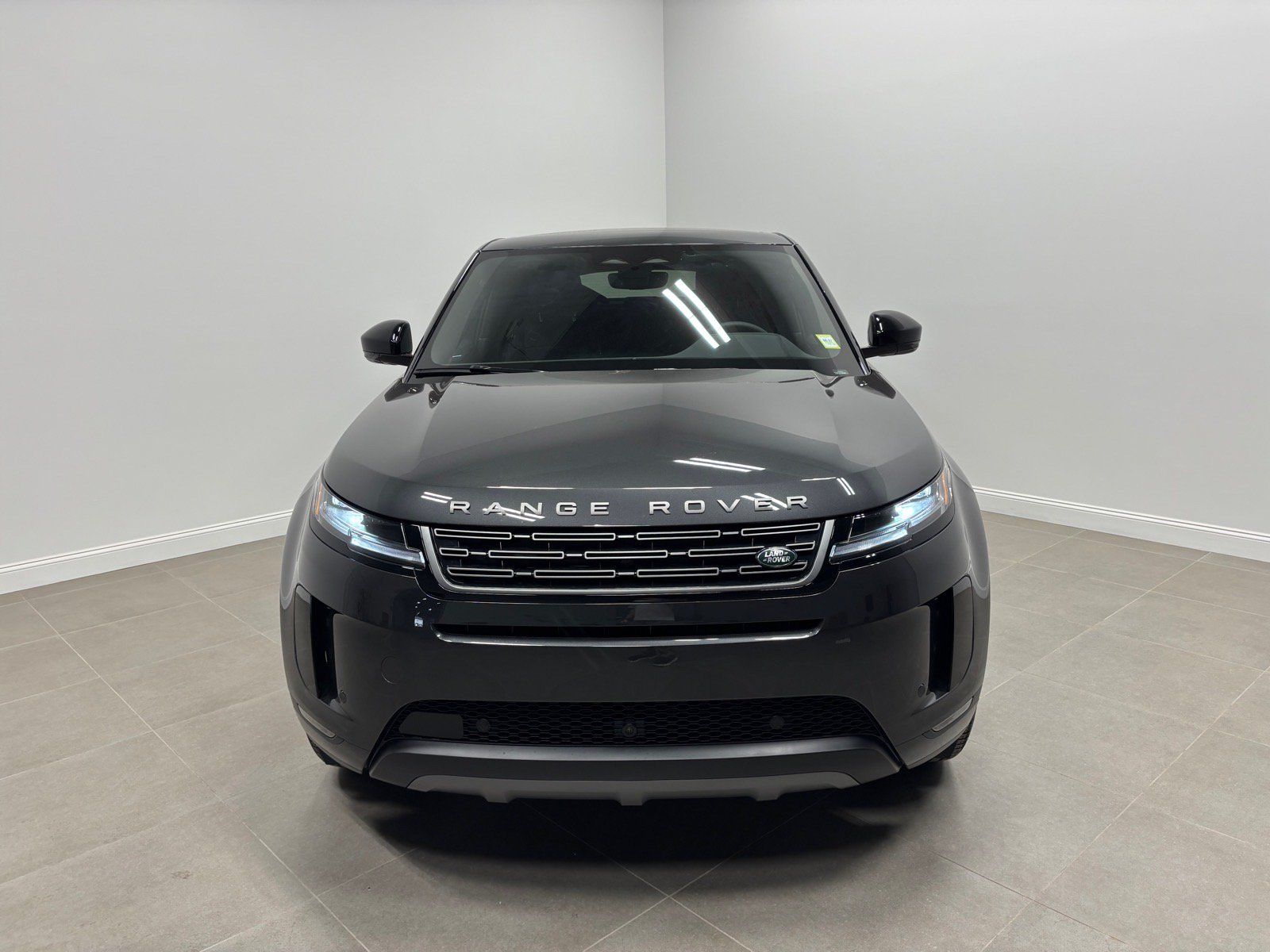 New 2026 Land Rover Range Rover Evoque S AWD/4WD image 3
